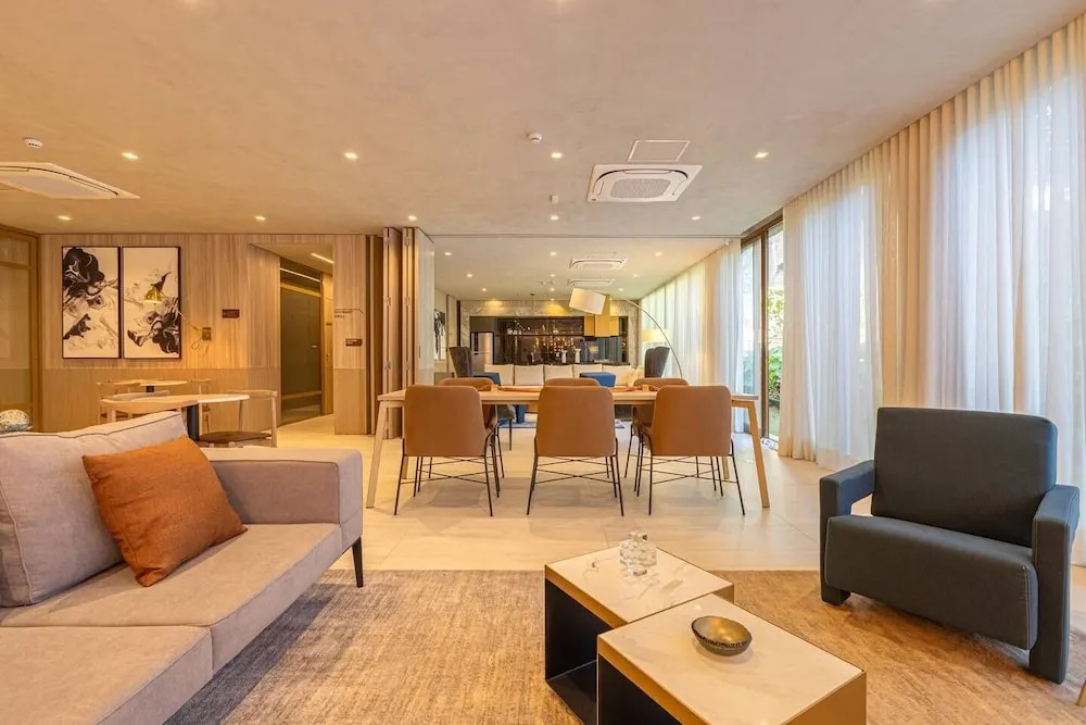 VVN - Home Office e Lazer na Vila Nova by Anora Spaces