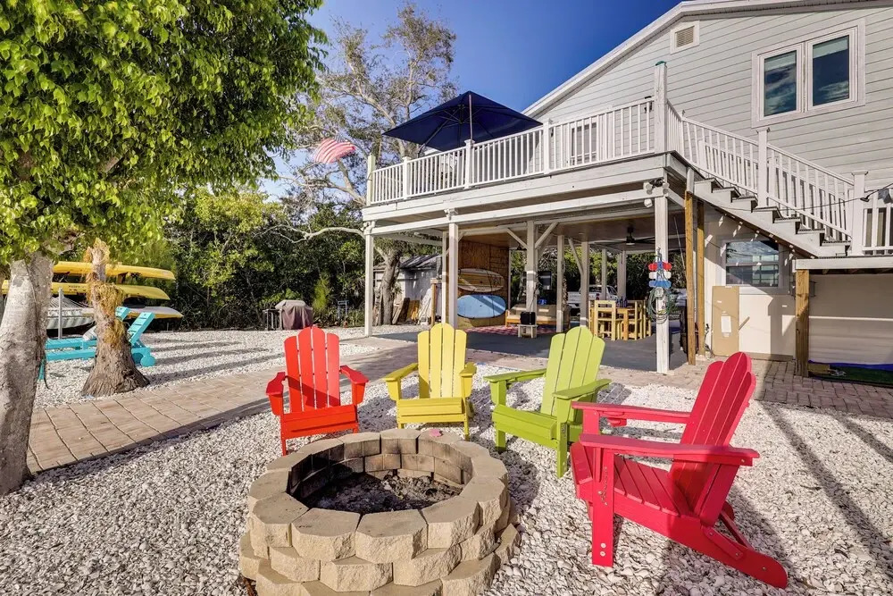 Private Beach: 'hidden Shack By the Bay' in Ruskin