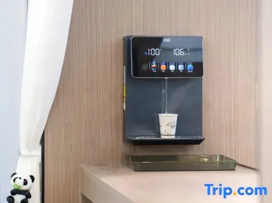 Yunan 318 Hotel (Chengdu East Railway Station West Square Tazishan Park Subway Station)