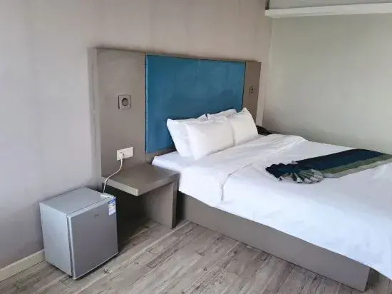 Homeinn Selected Hotel (Linyi Yihe Road Metro Store)