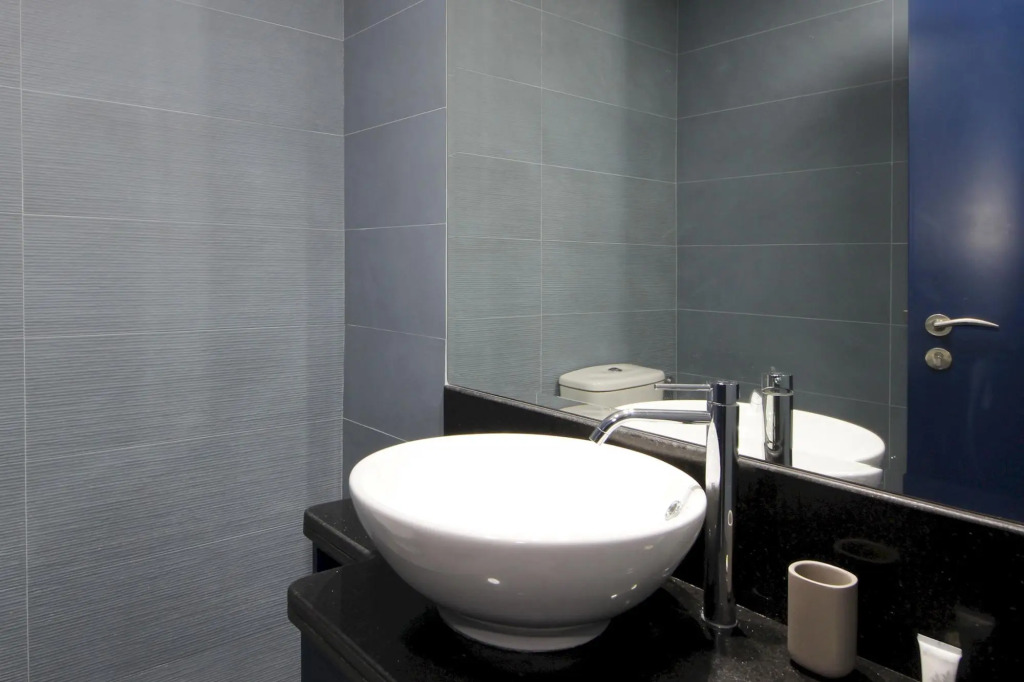 Upgraded One Bedroom IN Park Tower  - DIFC