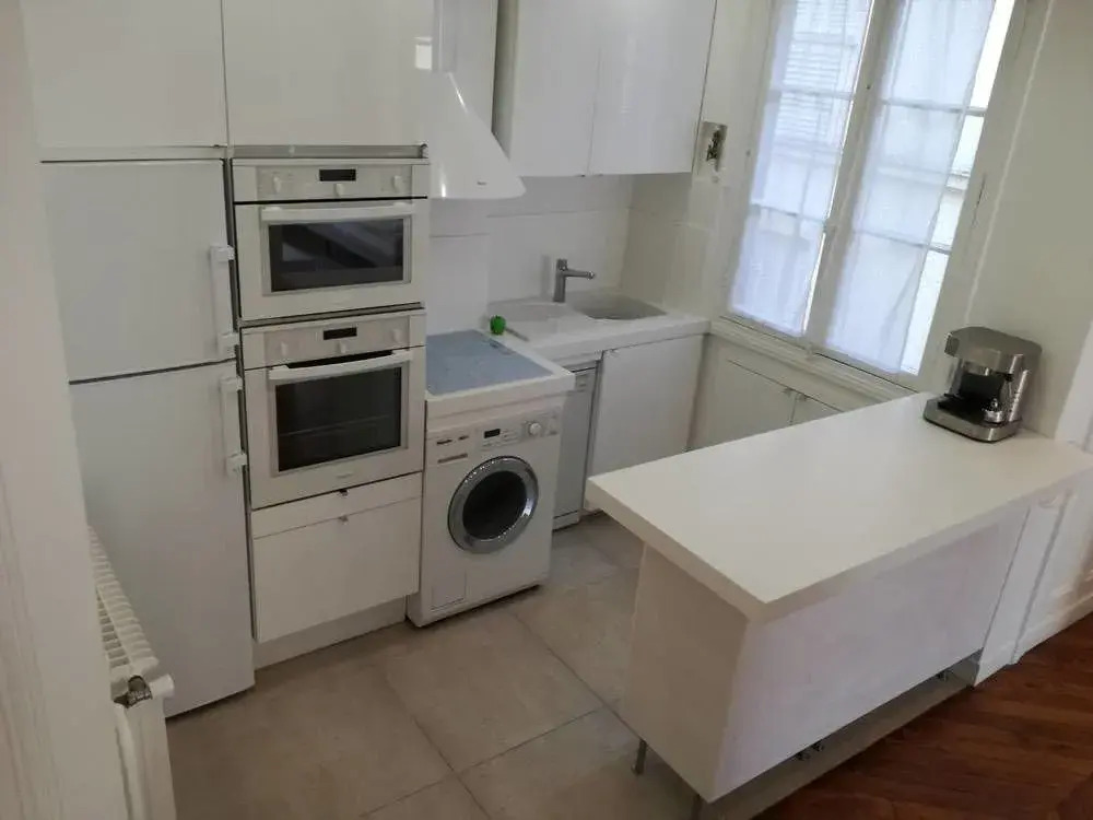 Appartement 2-chalgrin Paris