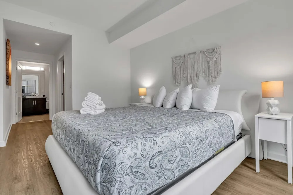 Two Bedroom Fully Furnished Apartment near Waterfront 2 Apts by RedAwning