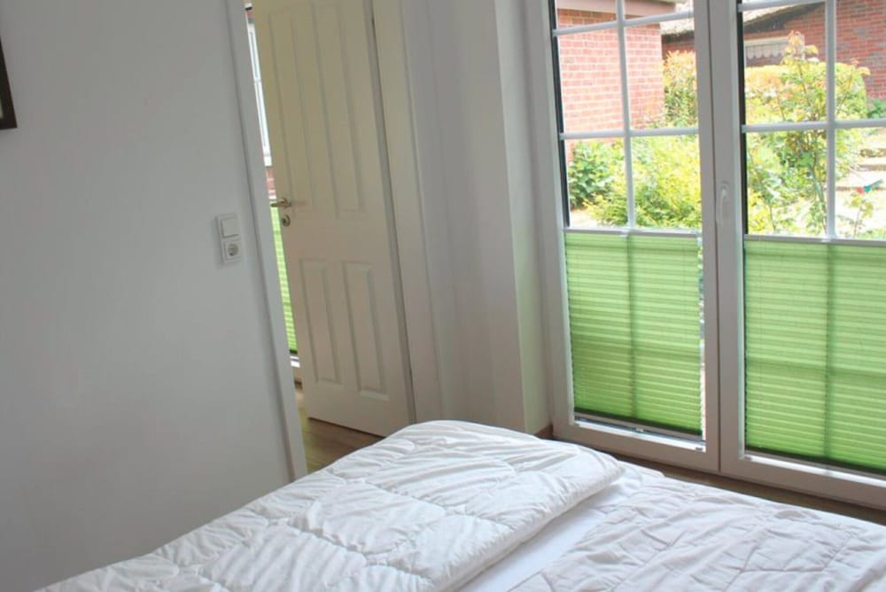 Ferienwohnung am Deich mit Terrasse in Burhave