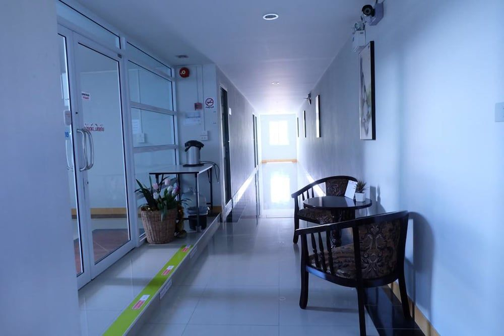 Siri Sothorn Apartment