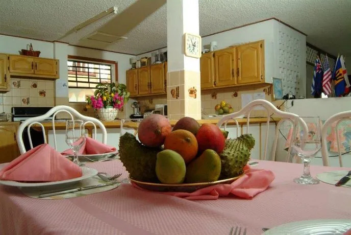 Tropical Breeze Vacation Home and Apartments