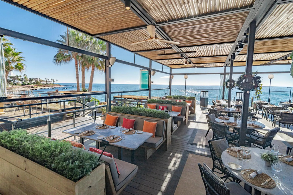 RDM33 -  2 bed apartment close to beach