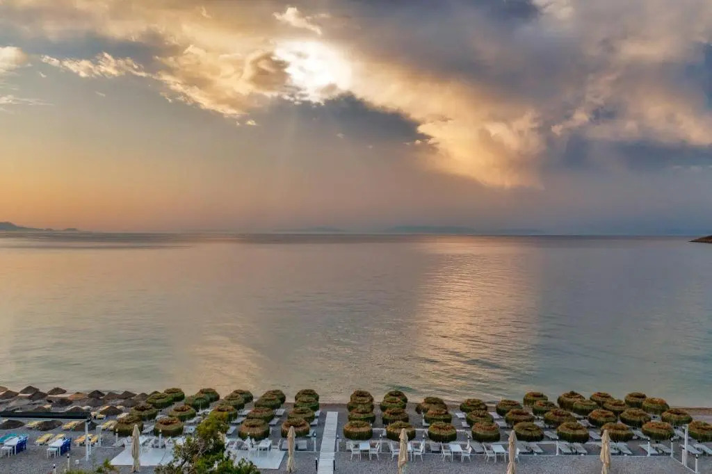 Otel Beyaz İnci