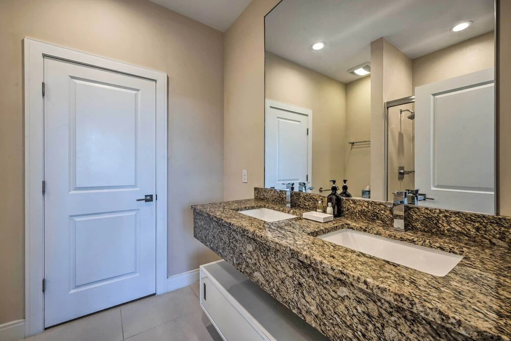 Upscale Townhome Close to Walt Disney World!