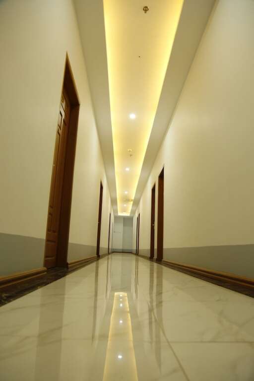 Mandalar May One Hotel