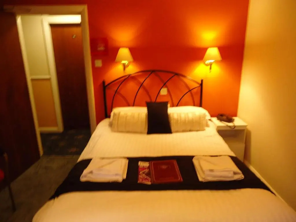 Risboro Hotel