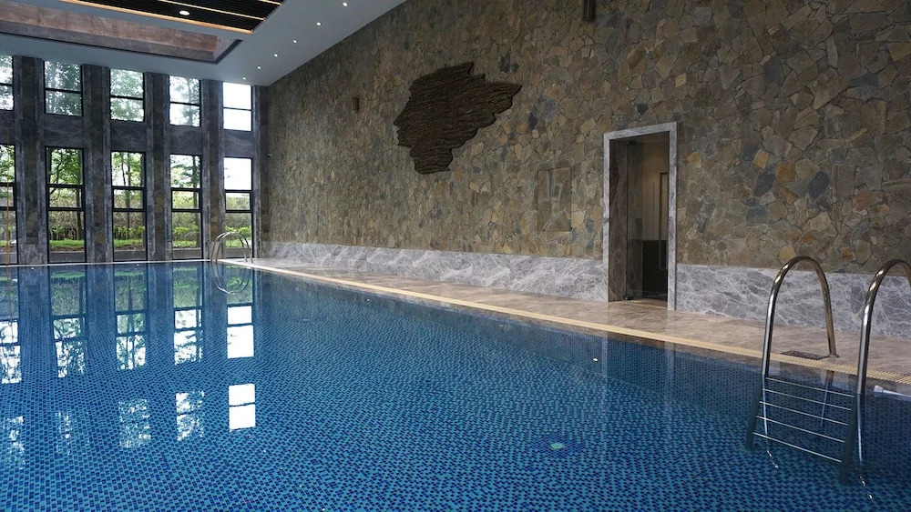 Ven Courtyard