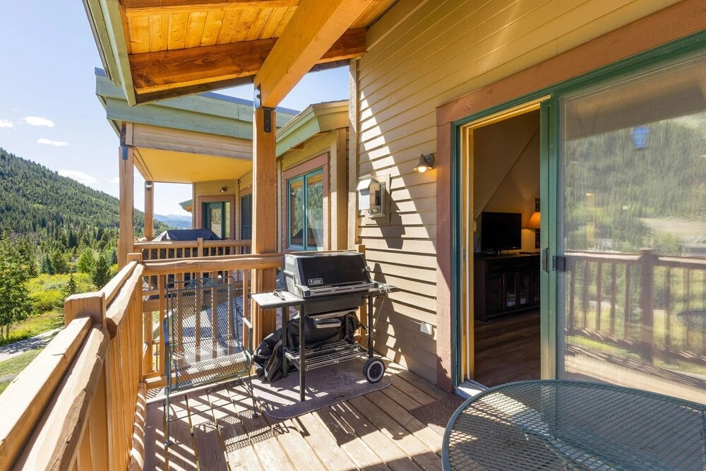2674 Tenderfoot Lodge 2 Bedroom Condo by RedAwning
