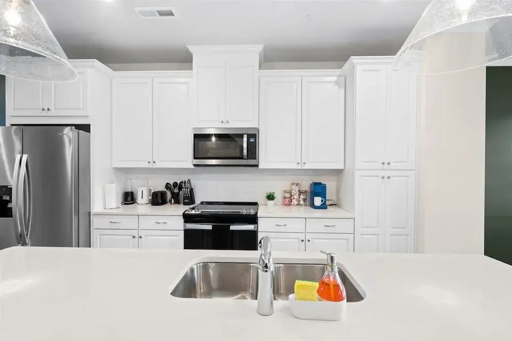 Luxe King 3BR Townhouse in Uptown CLT
