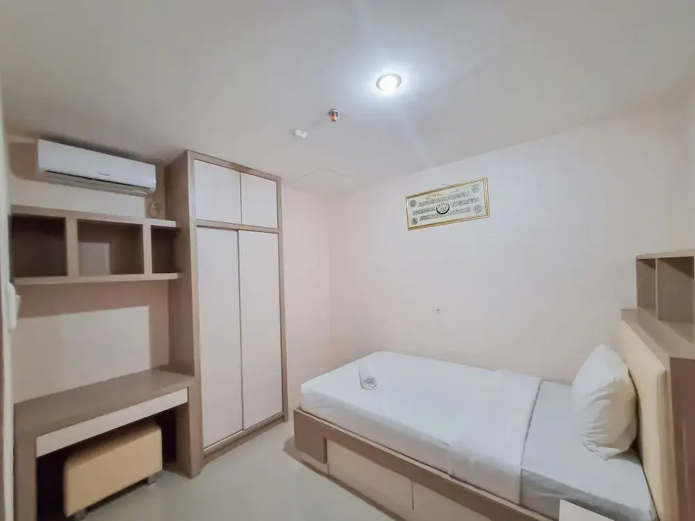 Elegant And Spacious 2Br Loft Green Park Yogyakarta Apartment