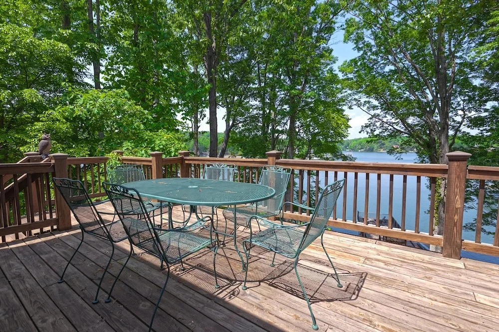 Cottage at the Lake - Waterfront Lake-view Home With Dock, Fireplace, Pool Table, Kayaks, & Firepit