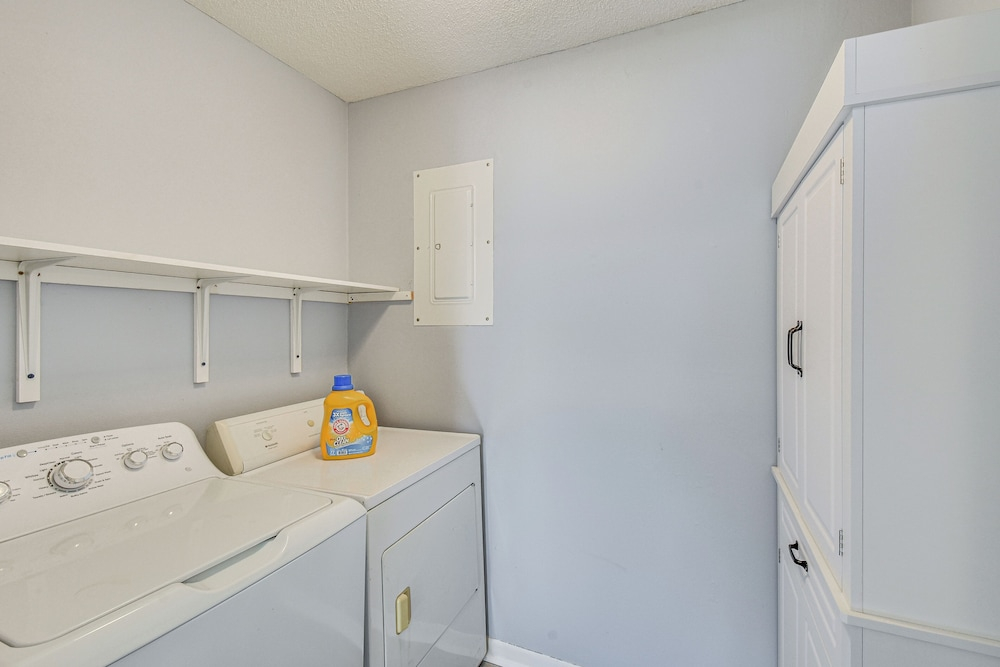 Tiger Town Getaway: 2 Mi to Downtown & Campus!