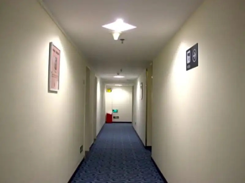7 Days Inn