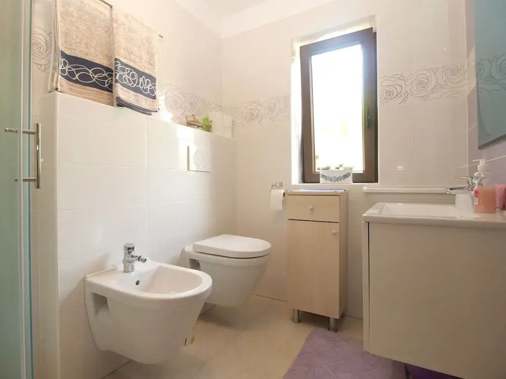 Apartment 64