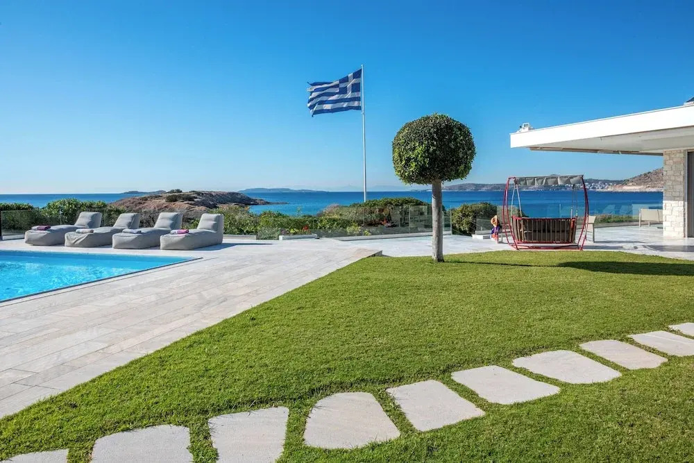 Paradise Beachfront Villa Athenian Riviera