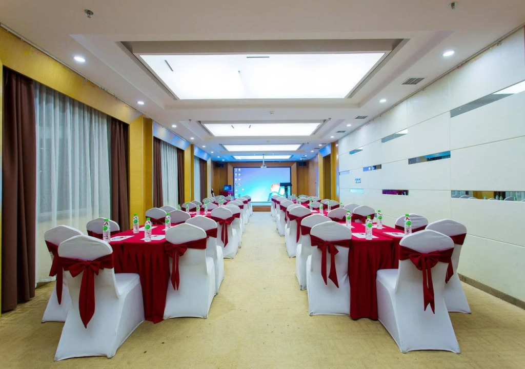 IBIS Lanzhou Hi-Tech Dev Zone