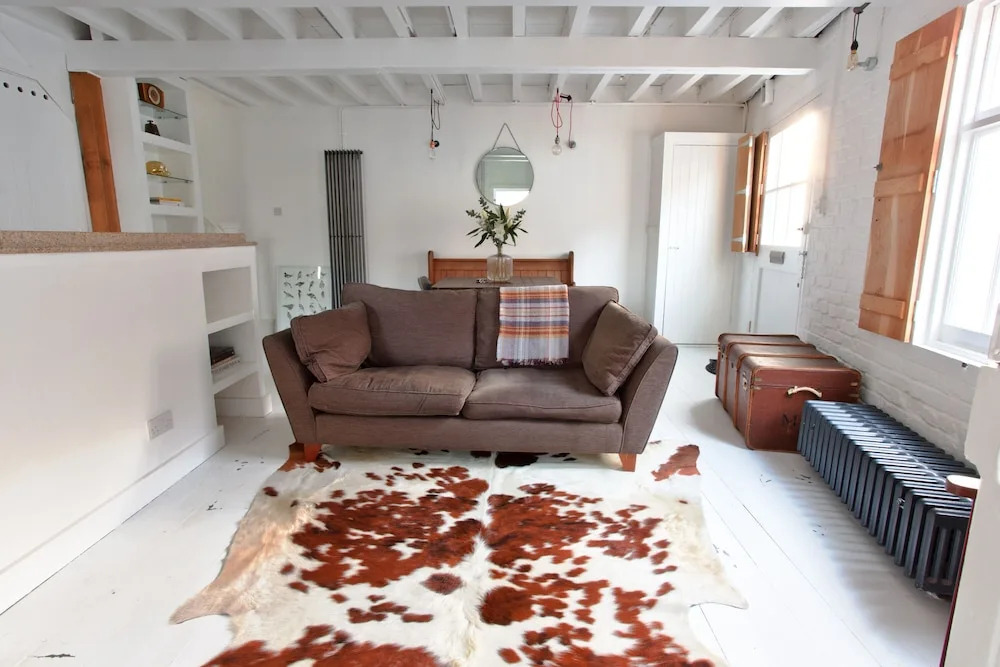 NEW Stunning and Stylish 2BD Victorian Warehouse