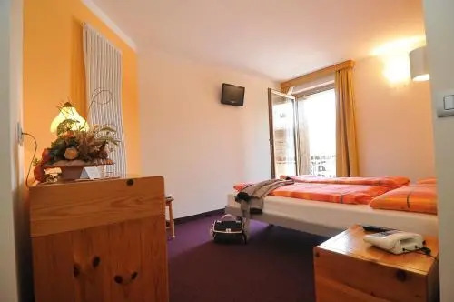 Hotel Croce Bianca