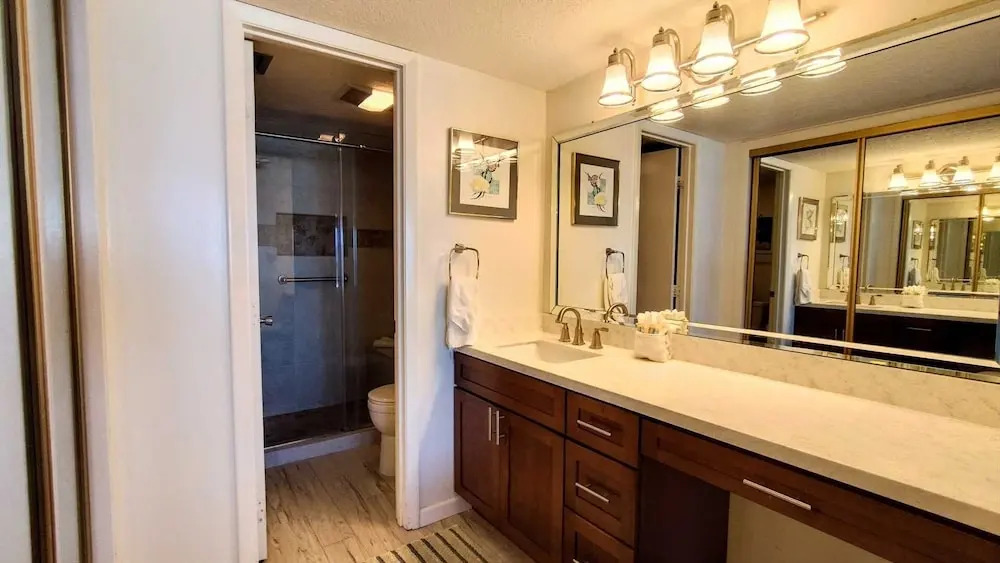 Embassy 402 Minium 2 Bedroom Condo by RedAwning