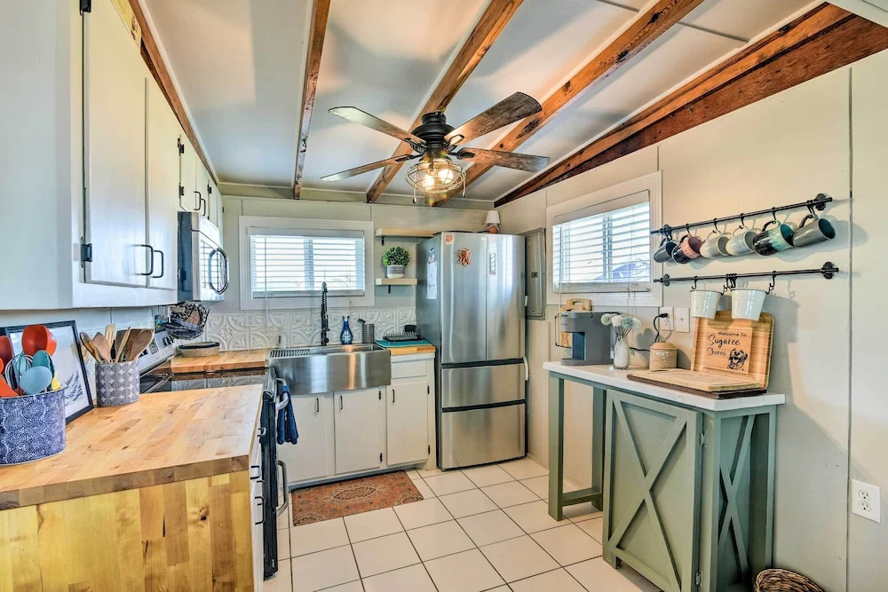 Steps to Sand: Surfside Beach Gem w/ Large Yard