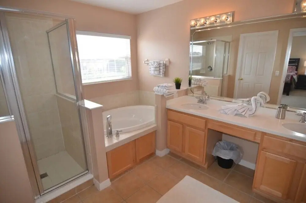 4-Bedroom Villa in Davenport 207BON