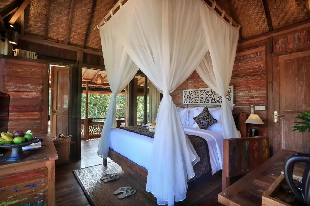 PAWANA VILLAS