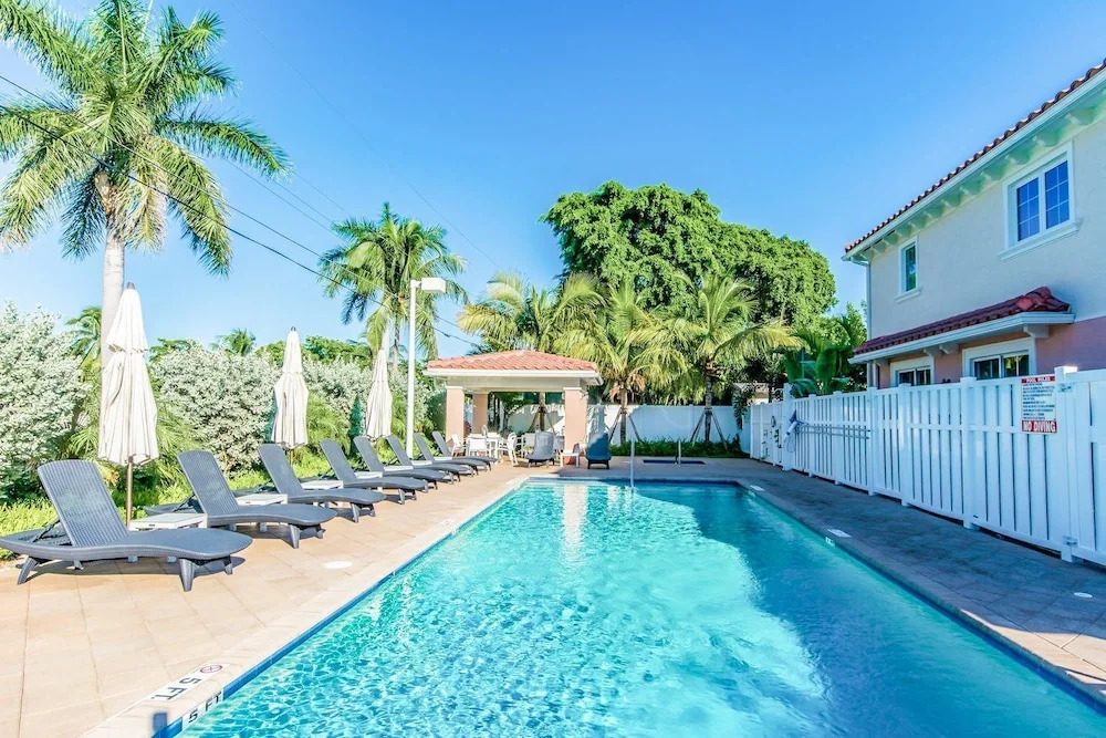 3br Beach Townhome W/ Pool, Hot Tub 3 Bedroom Townhouse