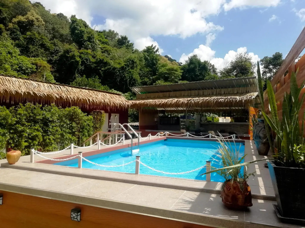 Macura Resort