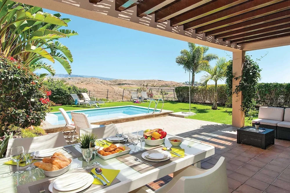 Villa in San B. de Tirajana, Gran Canaria 102870 by MO Rentals