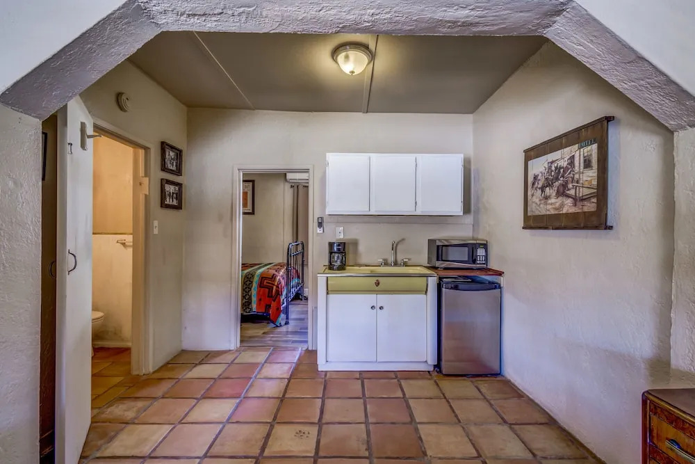 Budget Host Inn Tombstone