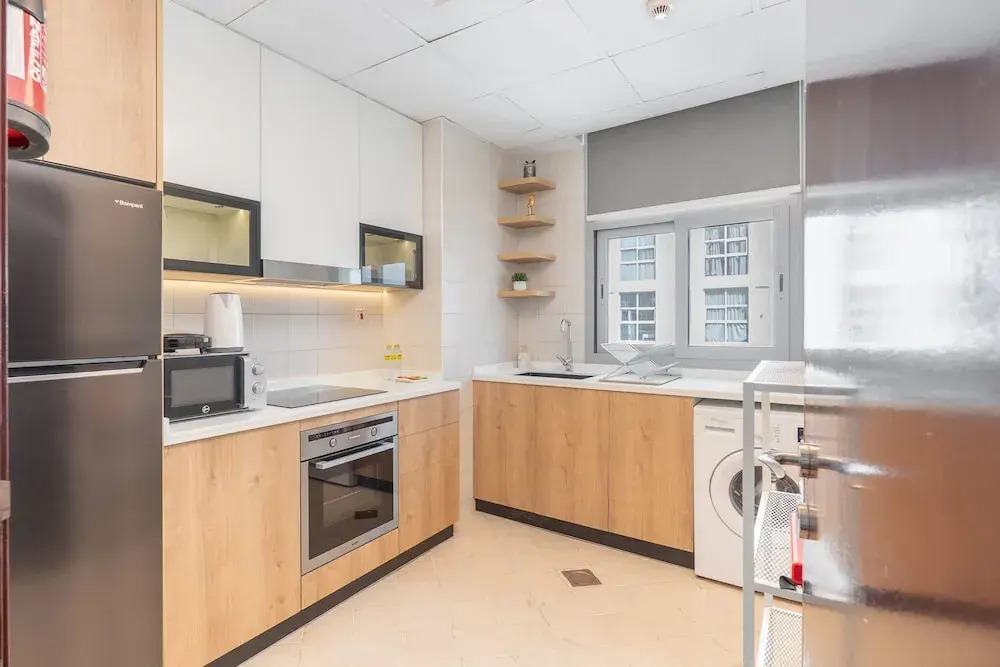 Gorgeous 1 Bedroom in DEC Tower With Marina Views