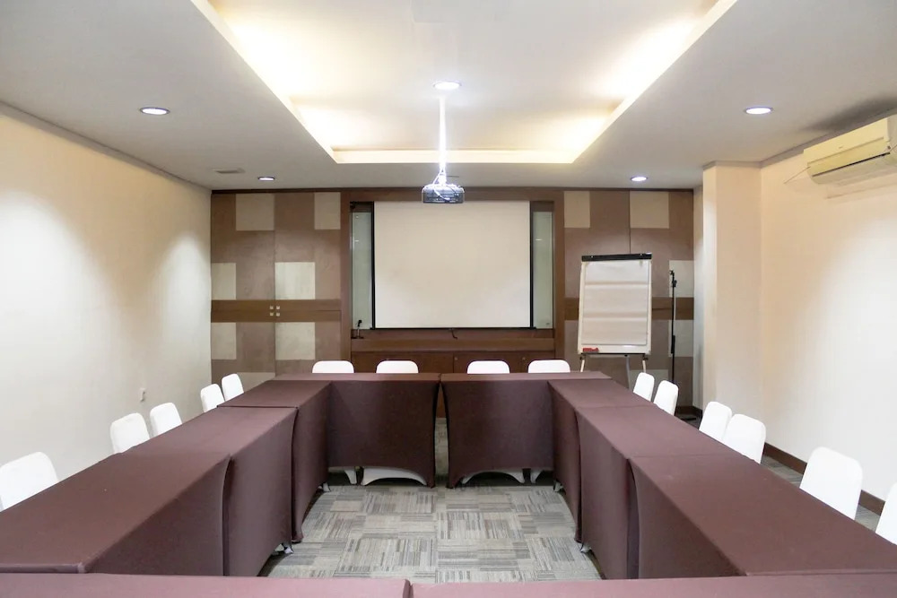 Airy Menteng Wahid Hasyim 53 Jakarta