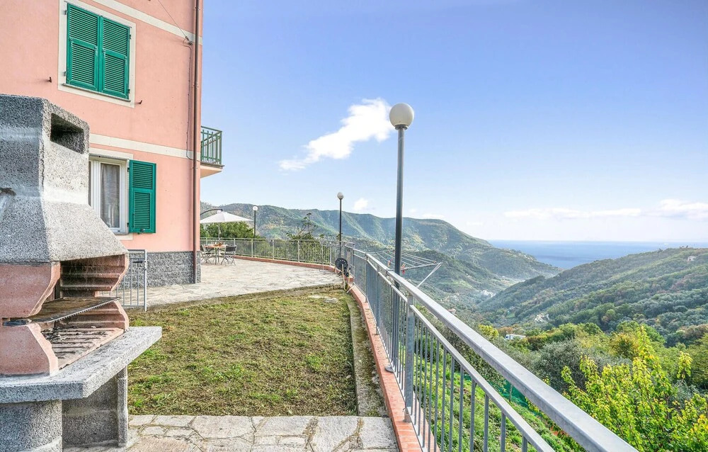 Nice Apartment in Localita´bracco With 3 Bedrooms and Wifi