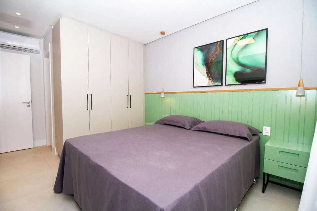 Adra 304 - Apartamento no centro de Bombinhas - Rooftop com piscina e academia - À poucos metros da praia