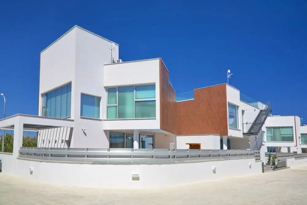 Seaview Luxury Villa Jacuzzi & Pool! 2 Min Beach