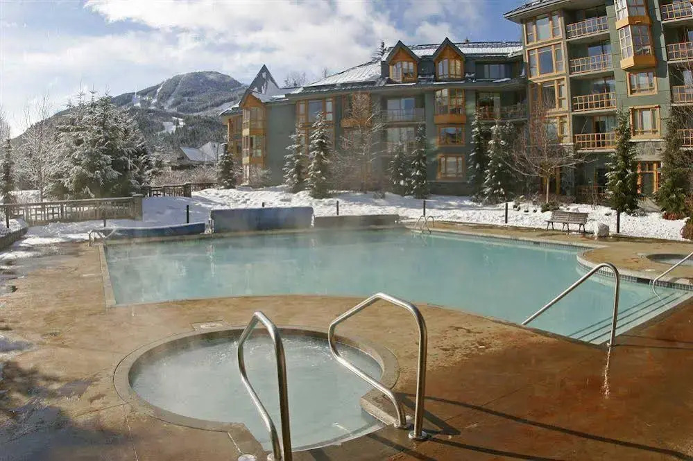 Whistler Cascade Lodge