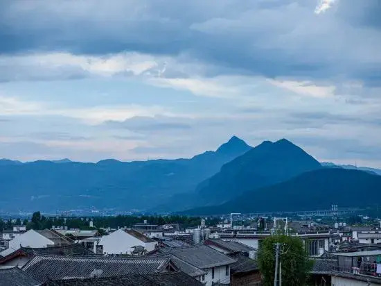 Sisigu View Inn