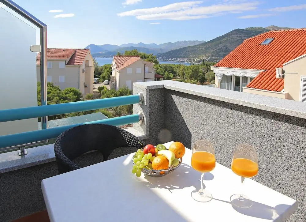 Villa Antea Apartments with Free Parking