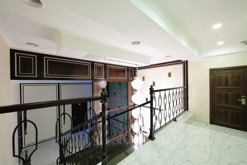 Premier Hotel