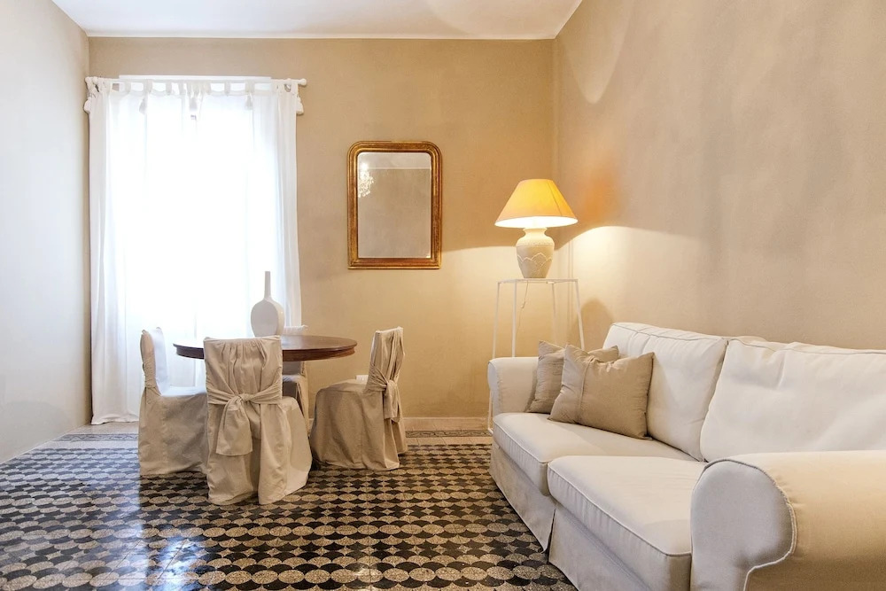 BluLassù Rooms & Apartments