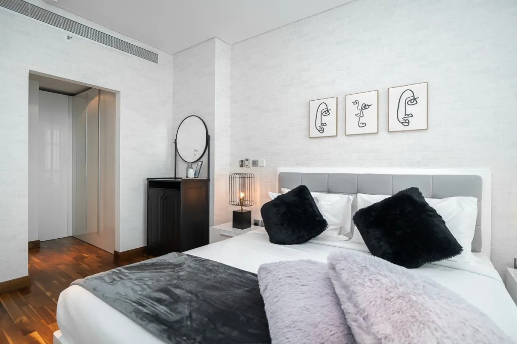 Spectacular Duplex In Difc