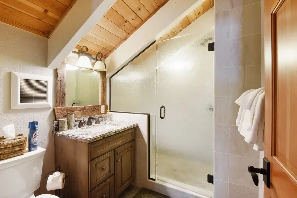 Birdie Time Luxury Home - On Golf Course, Dog Friendly 4 Bedroom Home by Redawning
