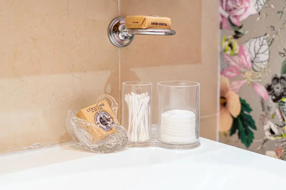 Warm & Welcoming London Escape With Home Touches