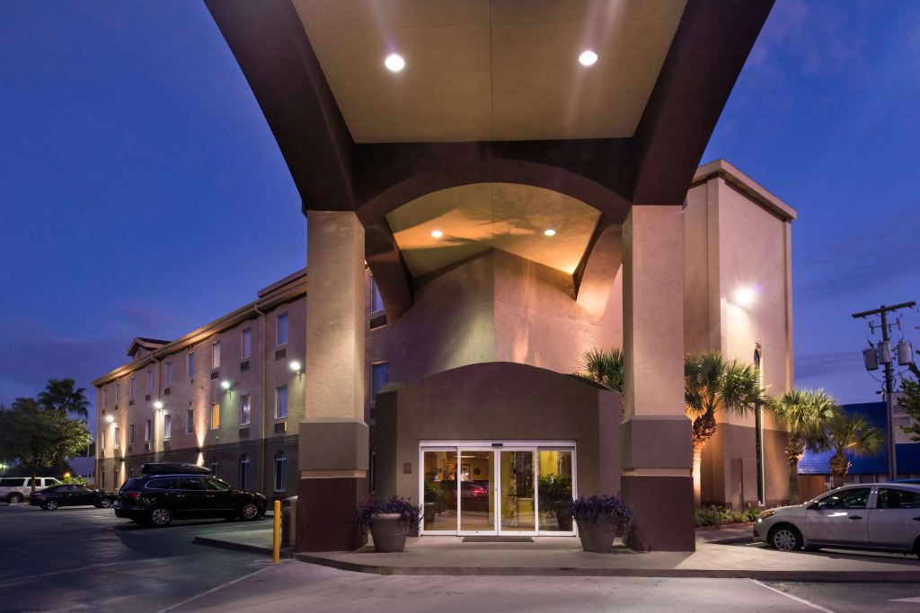 Best Western Tampa