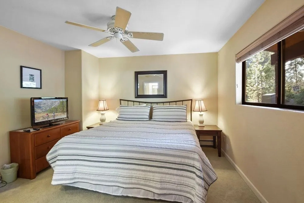 Tranquil Tumbleweed Close to Skiing & More!